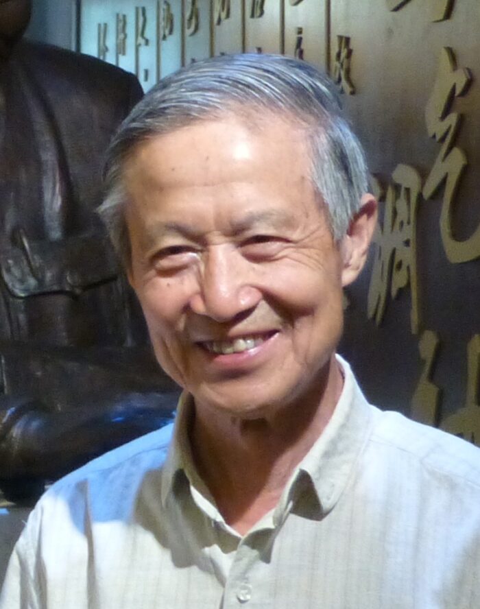 Dr Feng Shi Lun